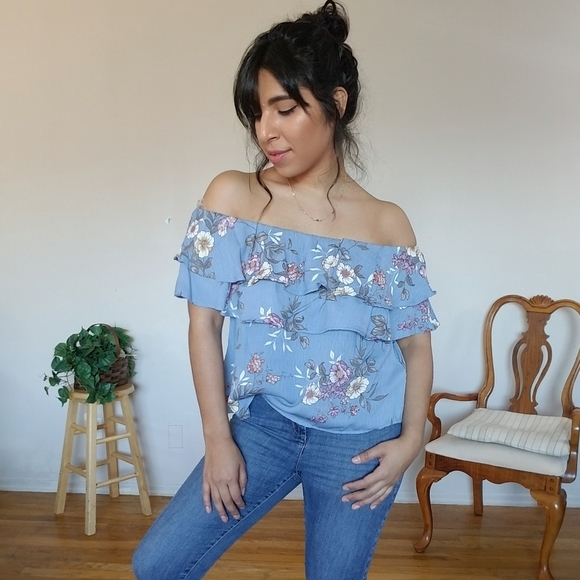 FLASH SALE⚡BLEU FORTRESS RUFFLE FLORAL TOP - Picture 8 of 11